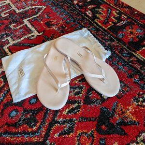 TKees Lily Pigments Leather Flip Flop